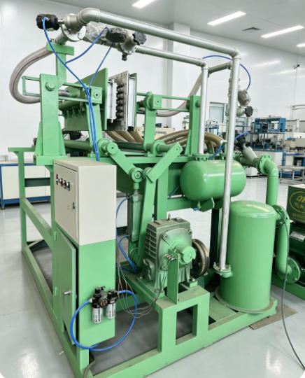 40-65kw 1,000-1500 ชิ้นต่อชั่วโมงเครื่องถาดไข่ สายการผลิต EggTray สำหรับทำถาดไข่ กล่องไข่ ถาดรองเท้า ถาดเพาะชำ แม่พิมพ์อลูมิเนียม ควบคุม PLC