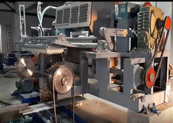 เครื่องปั้นเยื่อกระดาษขนาดเล็ก 200KW เครื่องถาดไข่อัตโนมัติสำหรับธุรกิจที่บ้าน